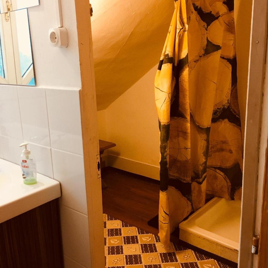 Y Hostel Balatonlelle Eksteriør billede